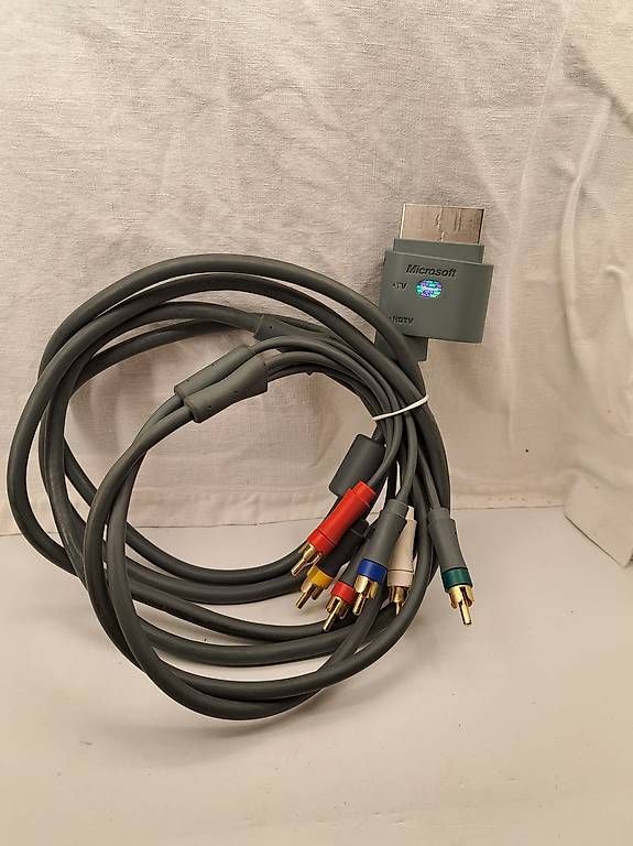 Microsoft Câbles: Xbox 360 Component hd Av Kabel – D'occasion à bennwil par methorn01