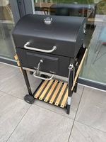 Barbecue à charbon de bois Outsunny  NEUF, jamais ouvert