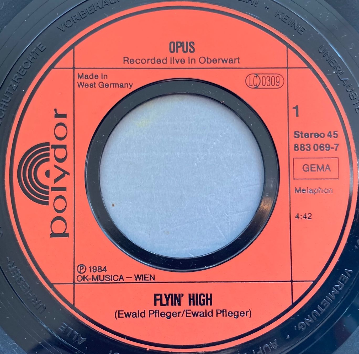 Schallplatten: OPUS - FLYIN' HIGH (ORIGINAL LIVE VERSION) – Gebraucht aus Poliez-Pittet von Newtown-Records 2
