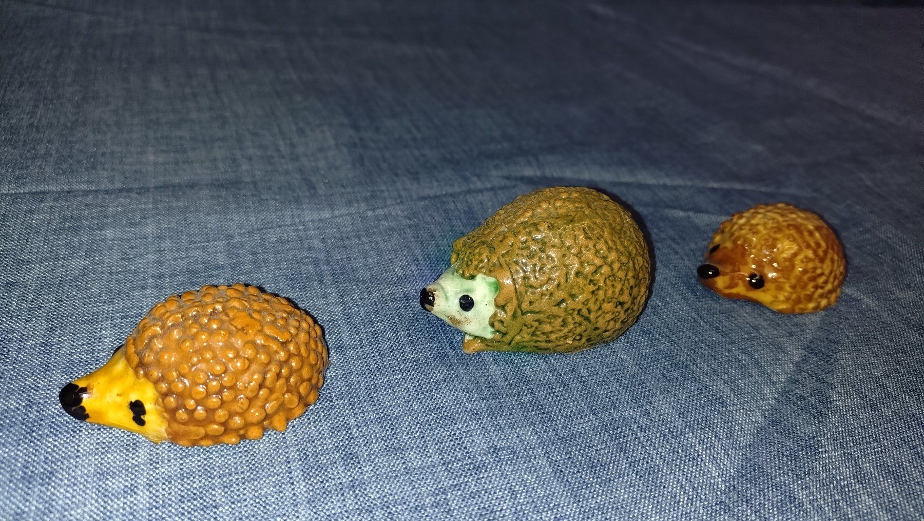 Tutte le decorazioni: 3er Set Igel aus Keramik – Nuovo (secondo la descrizione) da Diessbach b. Büren venduto da Crocharry 2