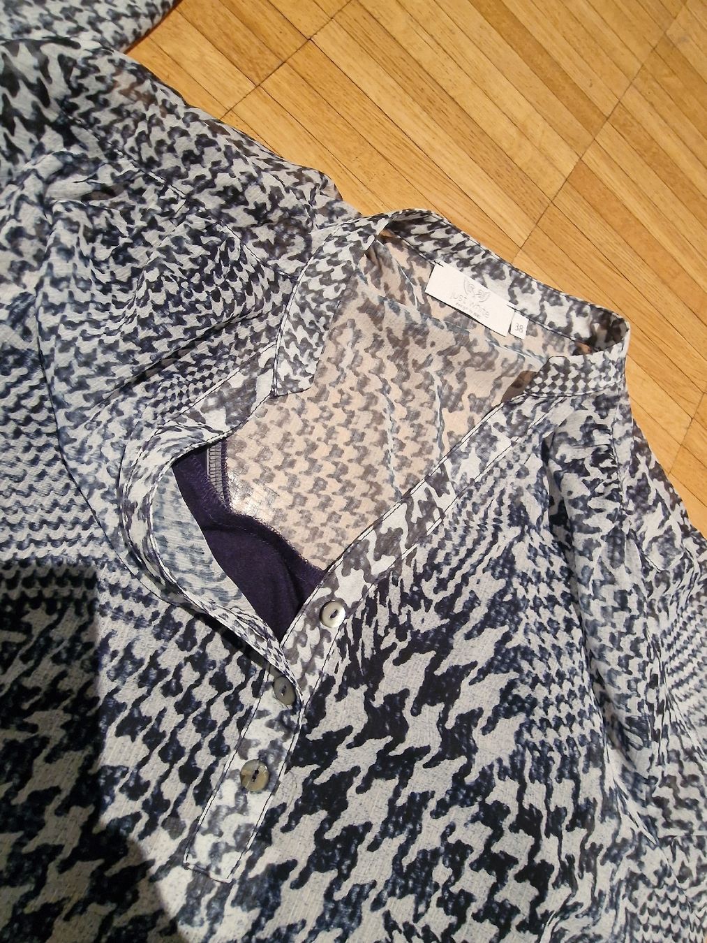 Camicette: Just White Bluse Gr. 38 mit speziellem Muster – Usato da Laufenburg venduto da may_r2st 2