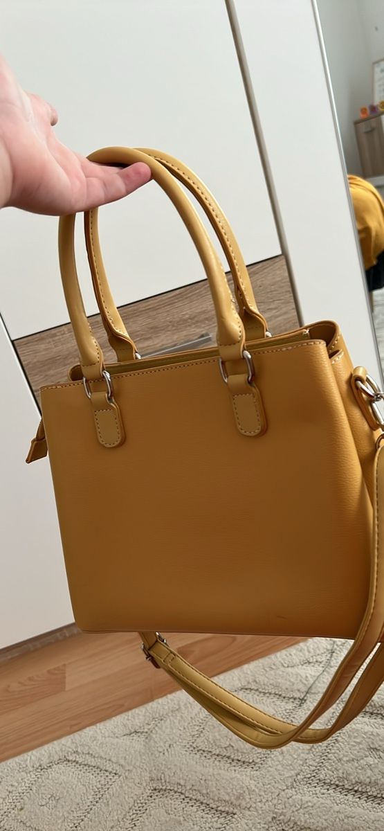 David Jones Borse da donna: Ensemble des sacs sont neufs  – Nuovo e nell'imballaggio originale da Neuchâtel venduto da sai_6zhx 4