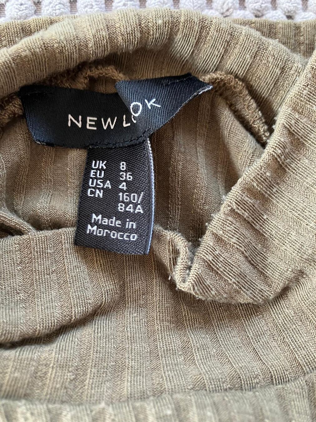 Sonstige Unterwäsche: NEWLOOK langarm Body kaki Grösse 36 – Gebraucht aus Allenwinden von Obalu 2