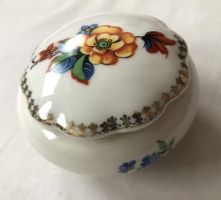 Meissen - Porzellan Dose mit floralen Motiven und Goldrand
