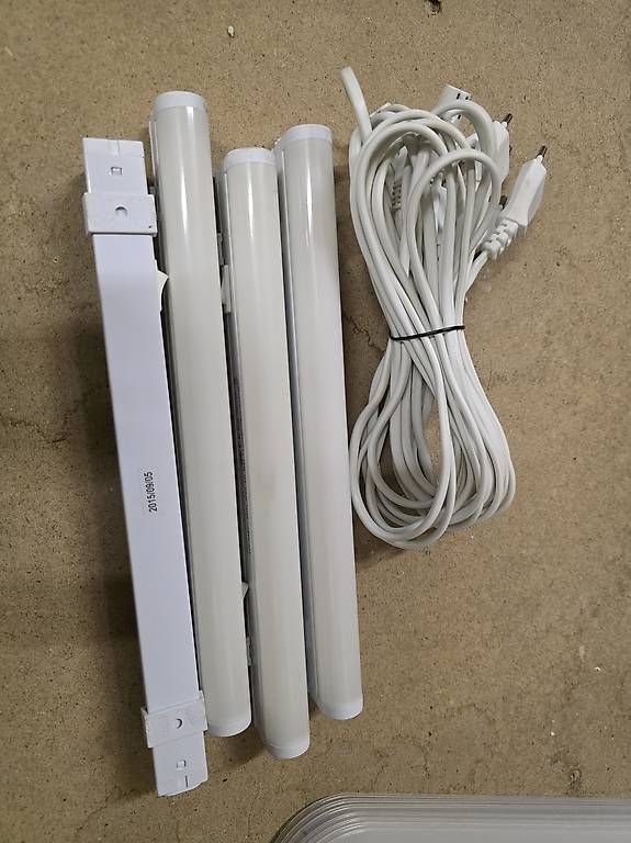 Lampen: LED-Balken – Gebraucht aus St. Margrethen SG von mel.95 1