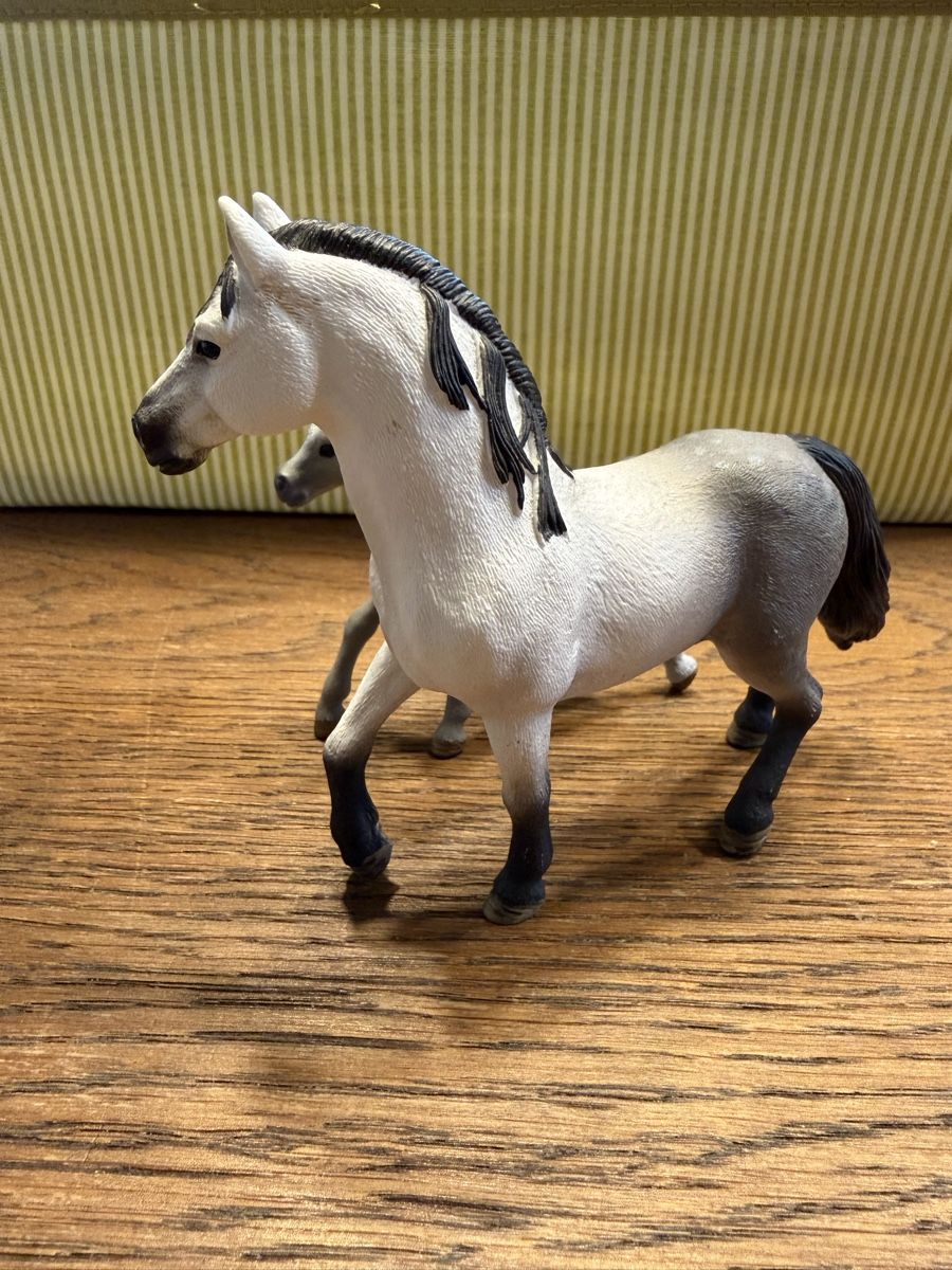 Schleich Giocattoli: Schleich Pferd mit Fohlen 2 – Usato da Auw venduto da grisu81 2