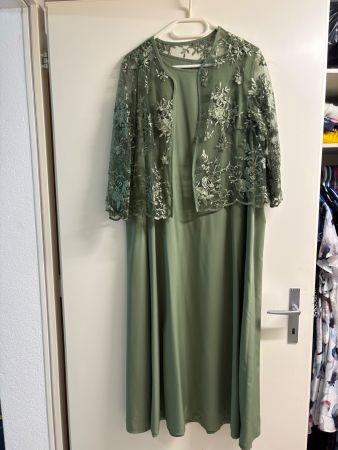 Elegantes grünes Festtagskleid mit Spitzenbolero, Gr. XXL