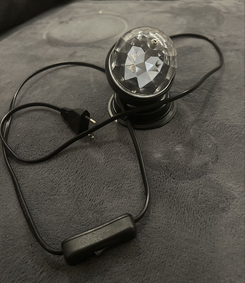 Lampade: Lampe Led disco – Usato da Sonceboz-Sombeval venduto da Australia010 1