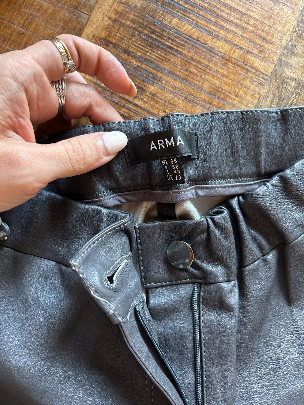 Pantaloni: Arma Lederhose - Gr. 36 – Usato da Illnau venduto da Monkky 2