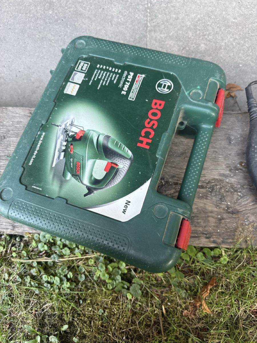 Seghe: Bosch PST 700 E Stichsäge mit Koffer  – Usato da Langnau i. E. venduto da Acrjl 2
