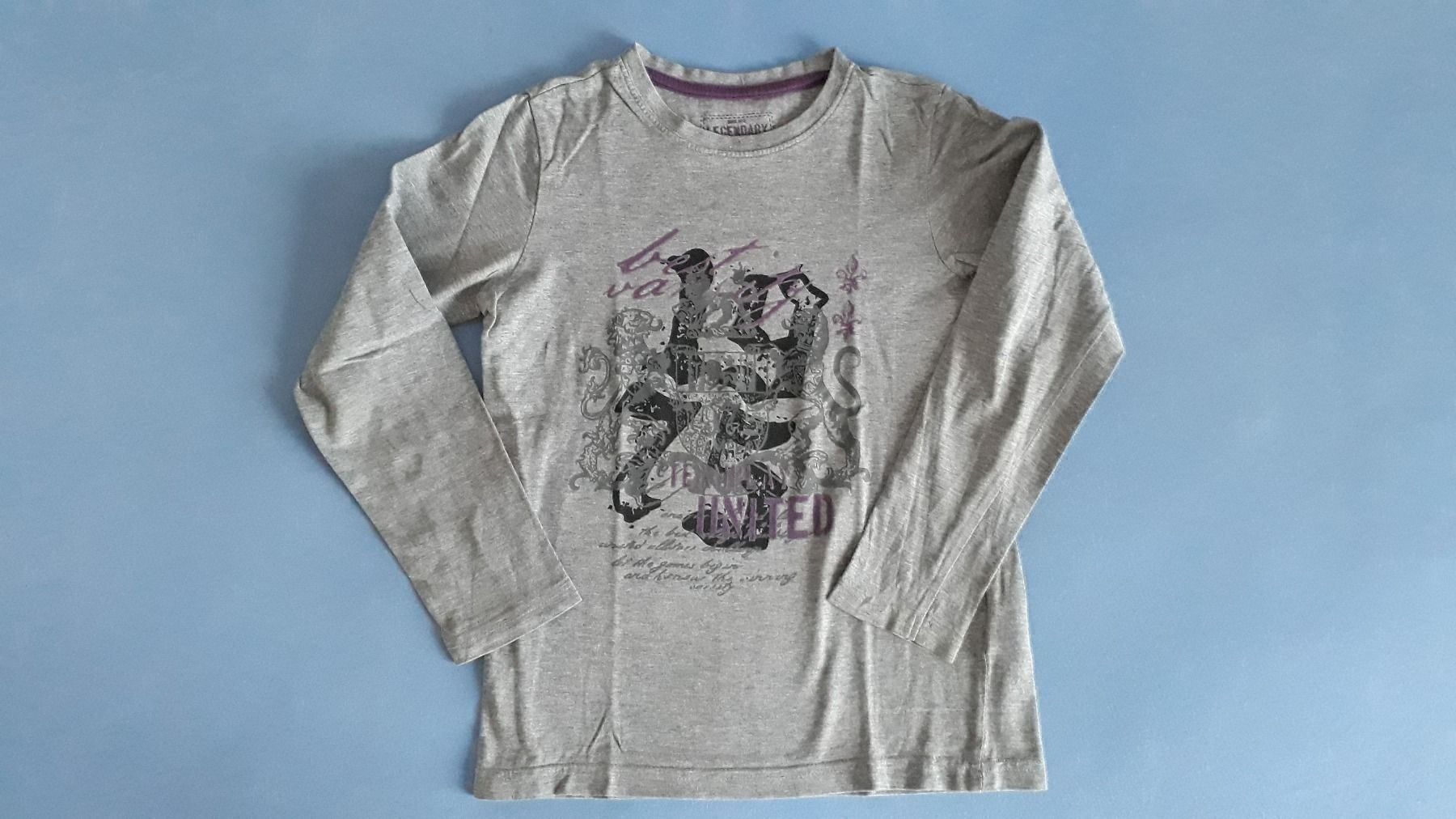 Pullover & Sweatshirts: Pullover 122/128 – Gebraucht aus Gurmels von haeata