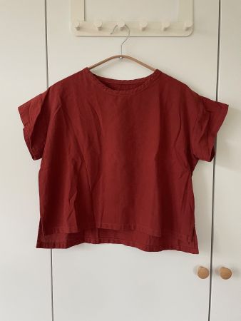 Rostrotes Baumwollshirt Gr. S, Thailand