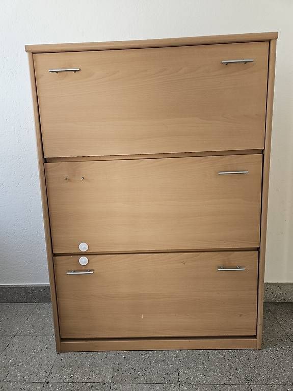 Armoires: Schuhschrank gratis – D'occasion à Chur par zie_t9q2 2