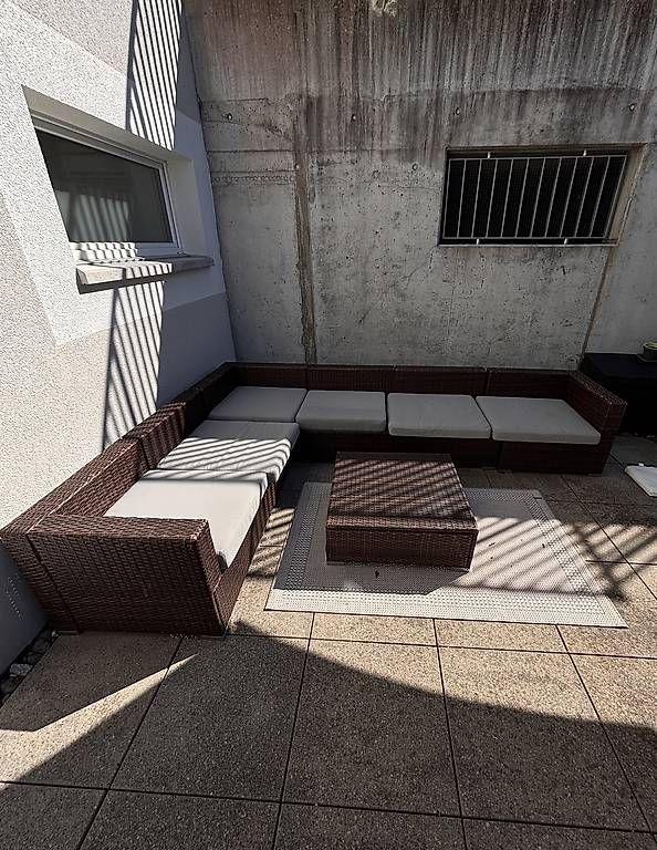 Divani: Garten-Lounge aus Polyrattan mit Loungetisch – Usato da Wittenbach venduto da med_b26s