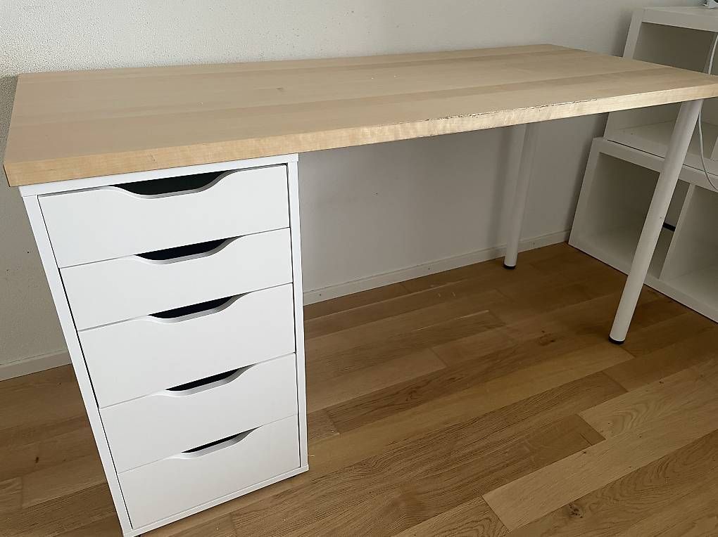 Scrivanie: Bureau IKEA – Usato da oberrieden venduto da queeno
