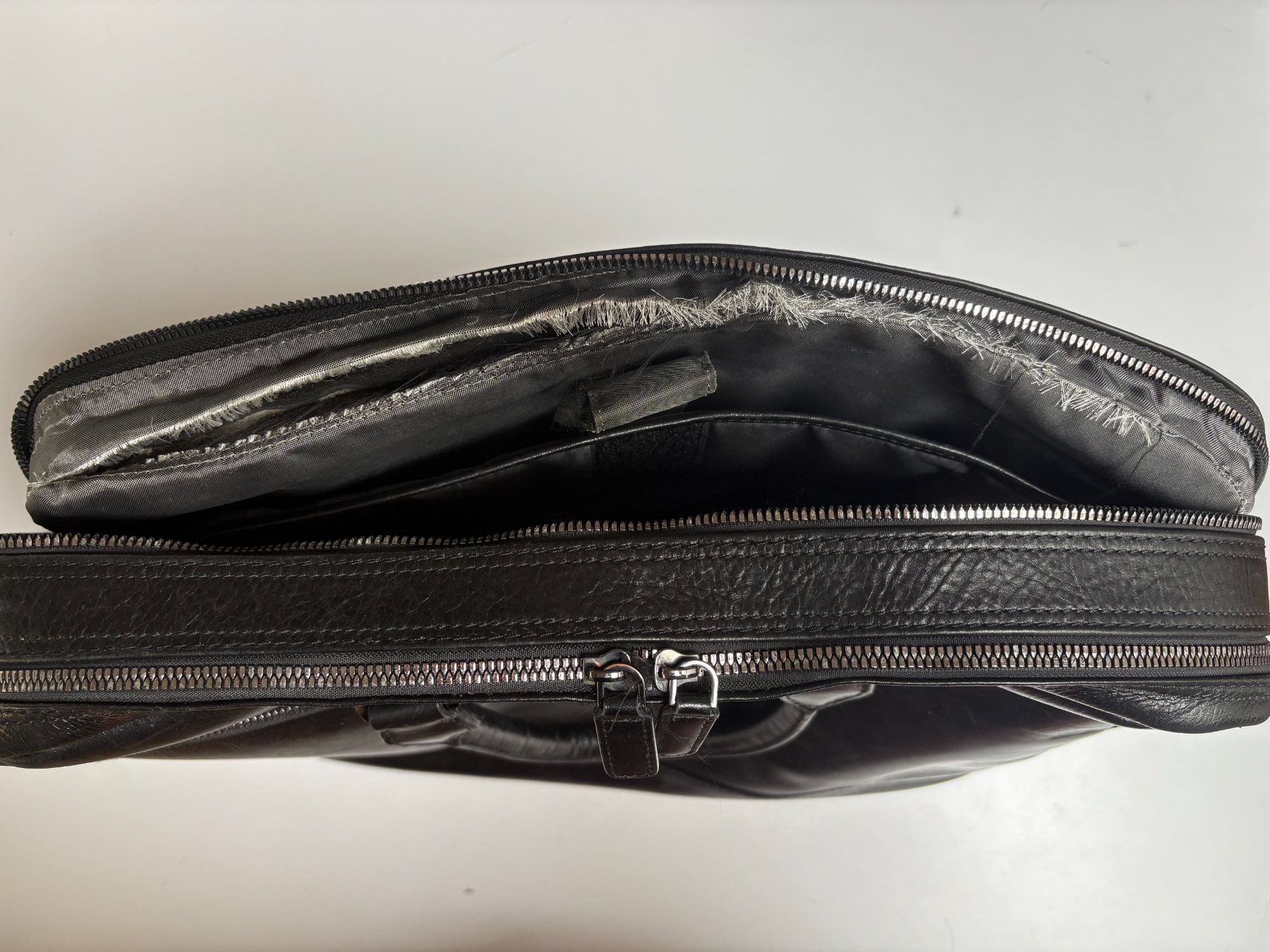 Bugatti Koffer & Taschen: Bugatti - Romano grosse Aktentasche Schwarz – Defekt aus Zug von isdach 3