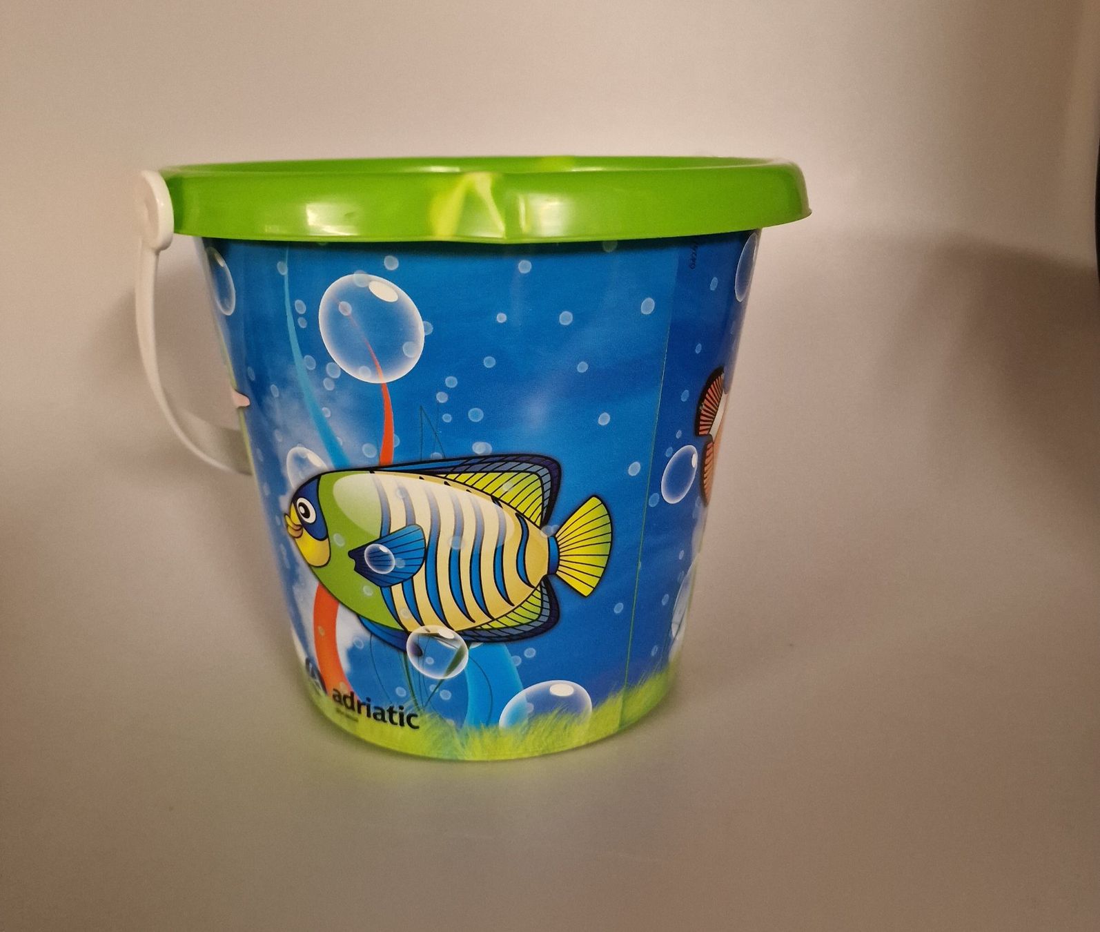 Sabbiera per bambini: Sandspielzeug Kinder-Eimer mit Fischmotiv, – Nuovo e nell'imballaggio originale da Oberuzwil venduto da aseinkaufswelt 1