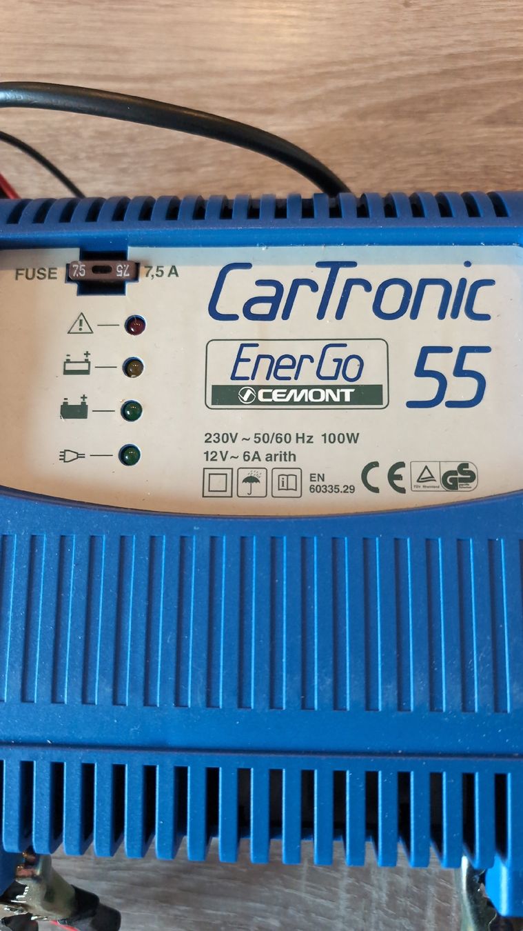 Caricabatterie: CarTronic EnerGo 55 Batterieladegerät – Usato da Rorschach venduto da Obi-Wan85 1