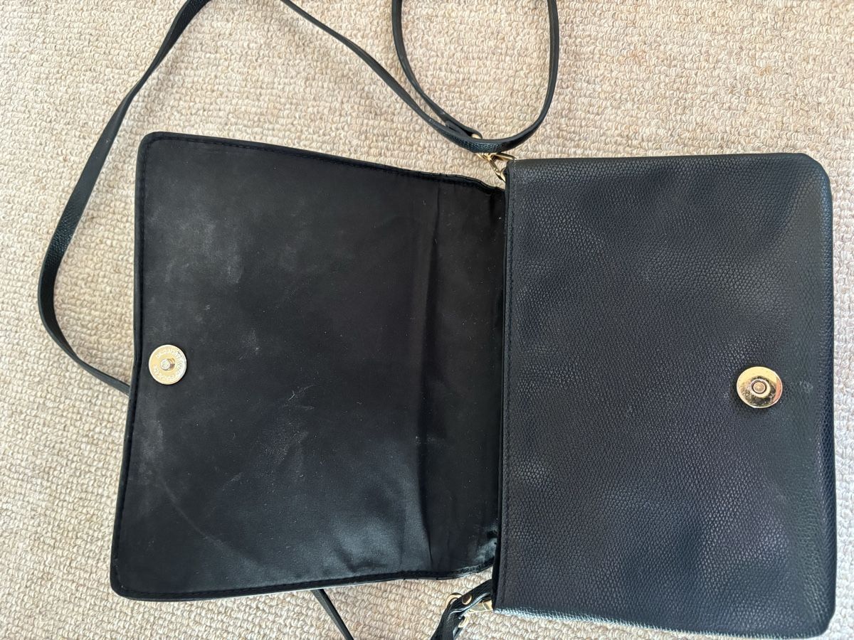 H&M Taschen für Damen: Handtasche klein – Gebraucht aus Eggersriet von car_w5cl 1