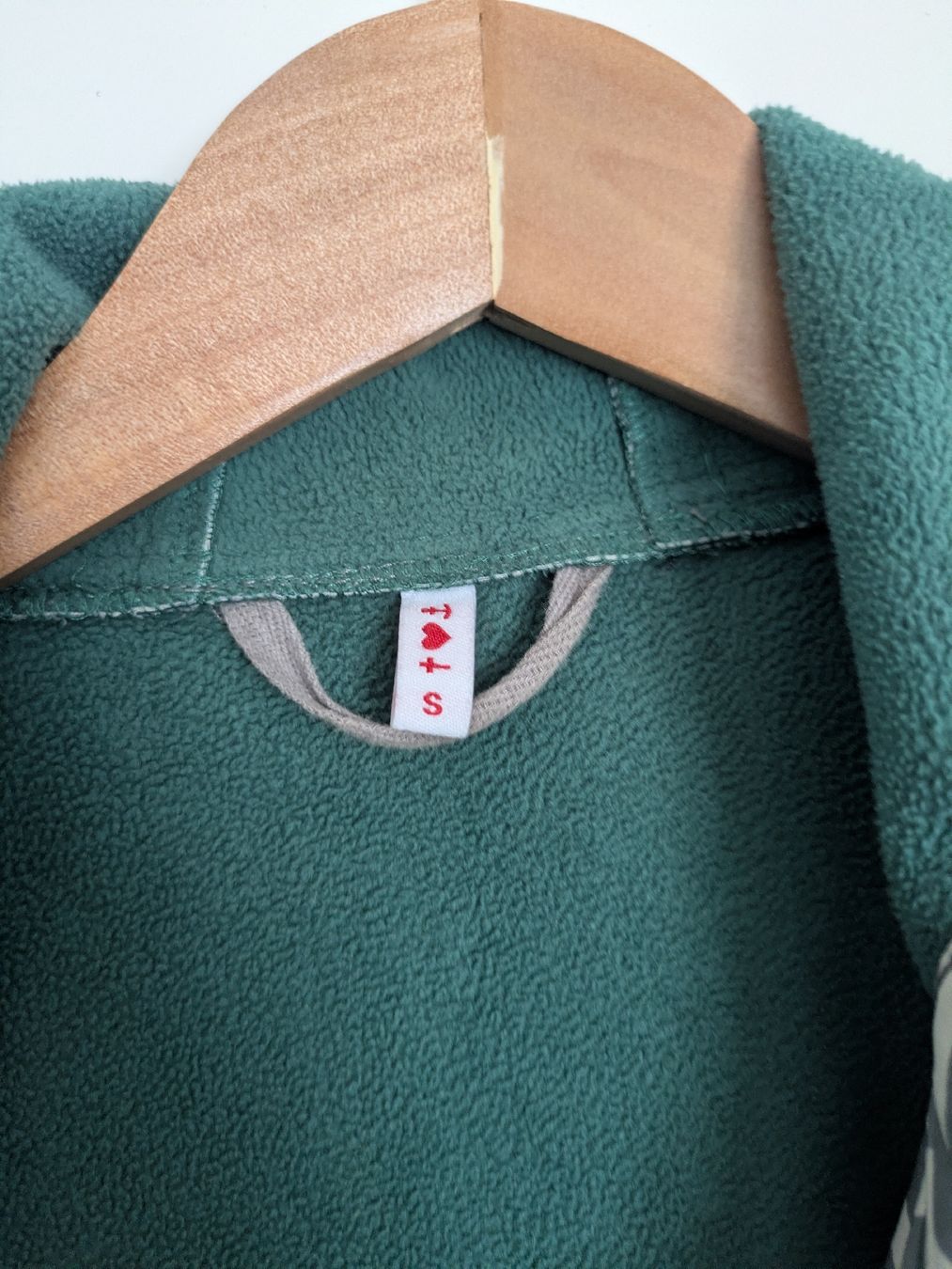 Blutsgeschwister Cappotti: Blutsgeschwister Regenmantel Gr S – Nuovo (secondo la descrizione) da Basel venduto da thextasyof 3