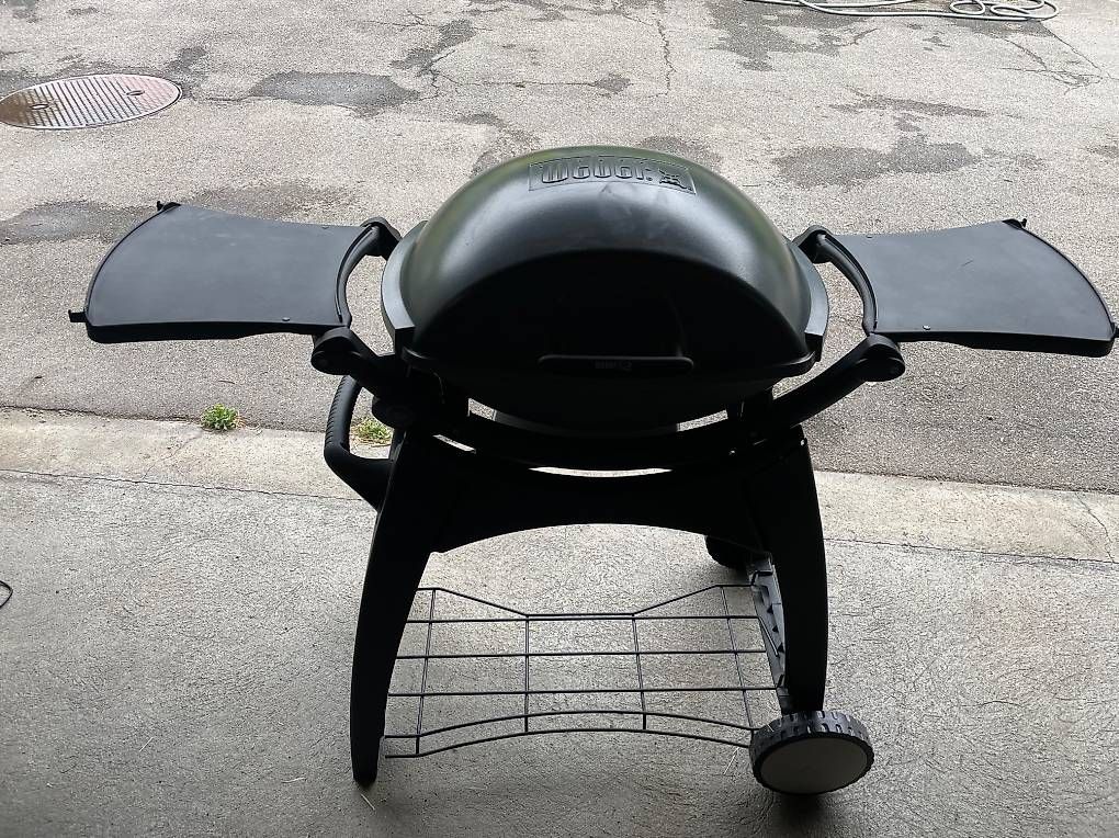 Grils: Weber Elektrogrill Q 240  – D'occasion à Stäfa par tinomusic 1