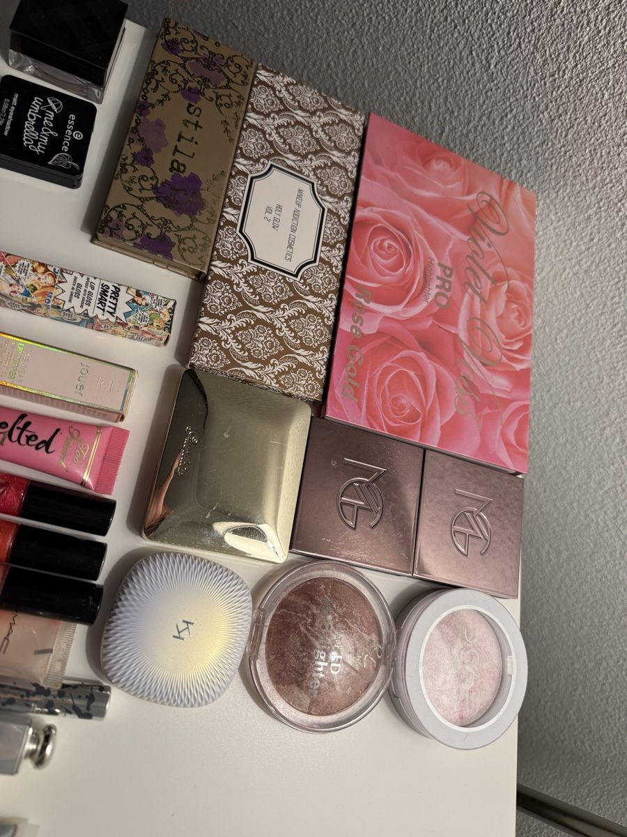 Mac Cosmetics Make-up: Make-up Paket MAC, Dior, stila & co. – Usato da Dübendorf venduto da ser_twb8 2