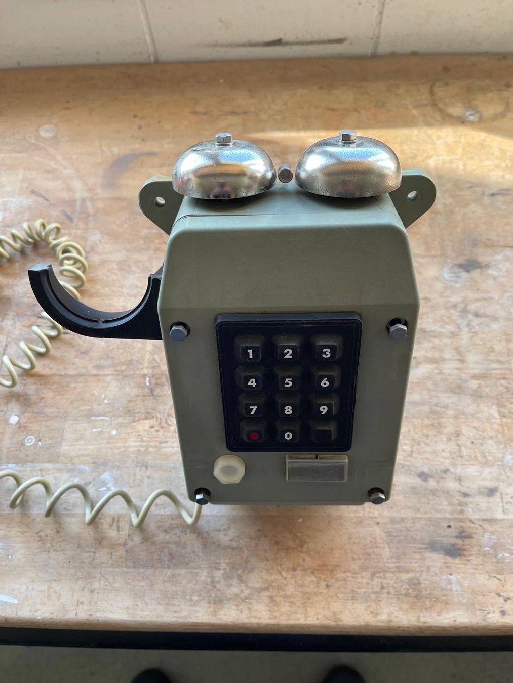 Telefone: Wandtelefon Werkstatt analog – Gebraucht aus St. Gallen von Dachs330 1