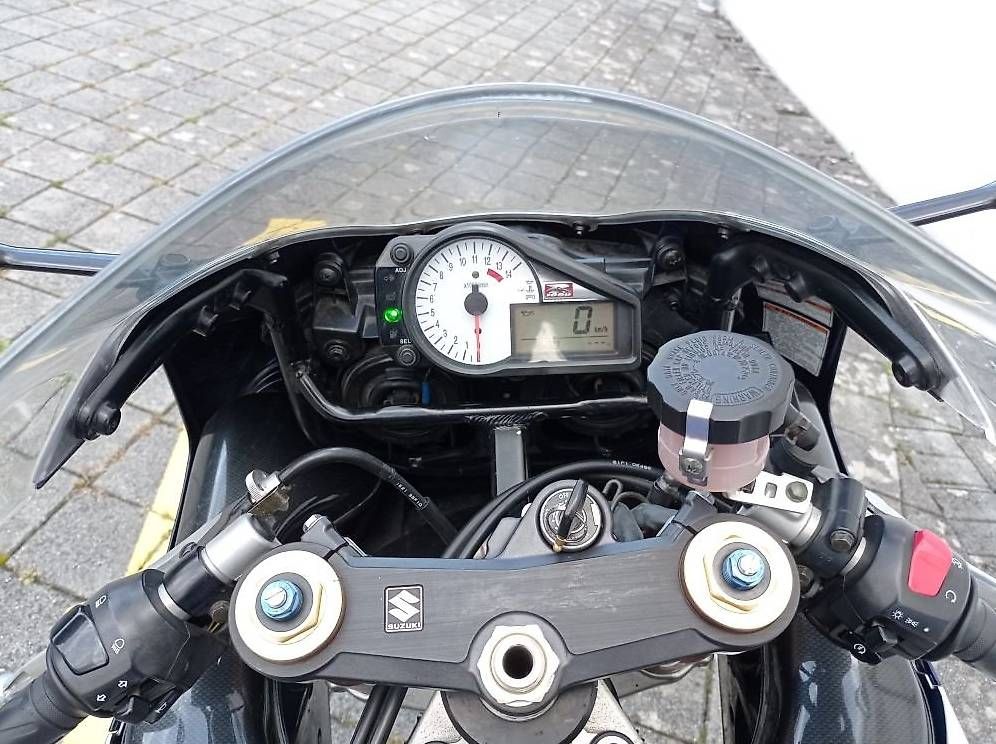Suzuki Route: Sport, Strassen Motorrad – D'occasion à Bonaduz par leupi01