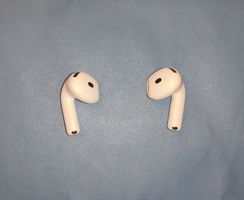 Apple AirPods 4 ANC A3055 + A3056