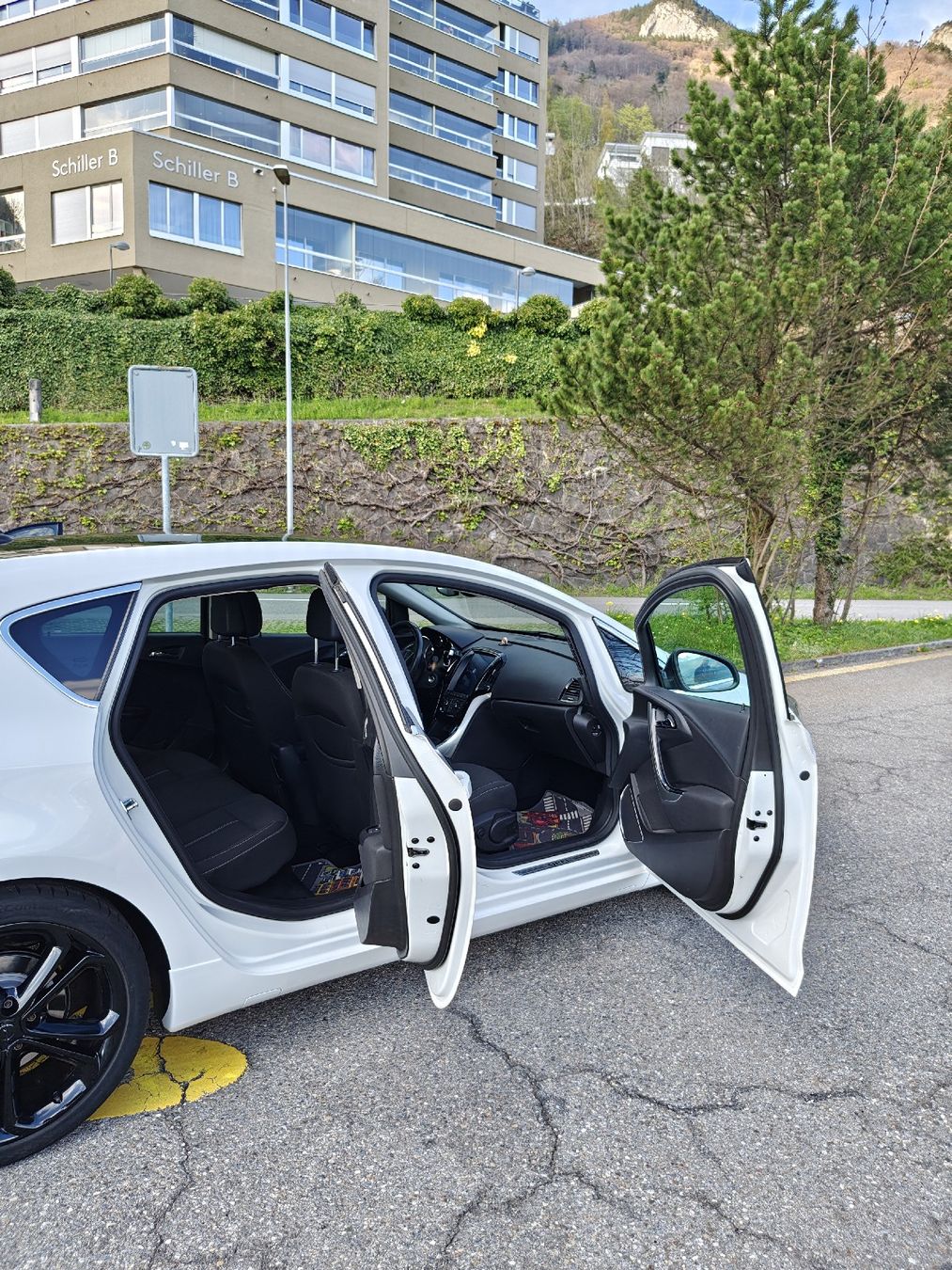 Opel Automobili: Opel Astra J 2.0 CDTI Biturbo – Usato da Brunnen venduto da Bonito68 3