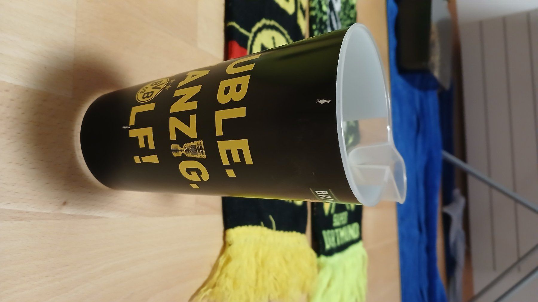 Foulard & Sciarpe: BVB Schal,Frotetuch&Becher – Usato da hinwil venduto da tho_j6kz 4