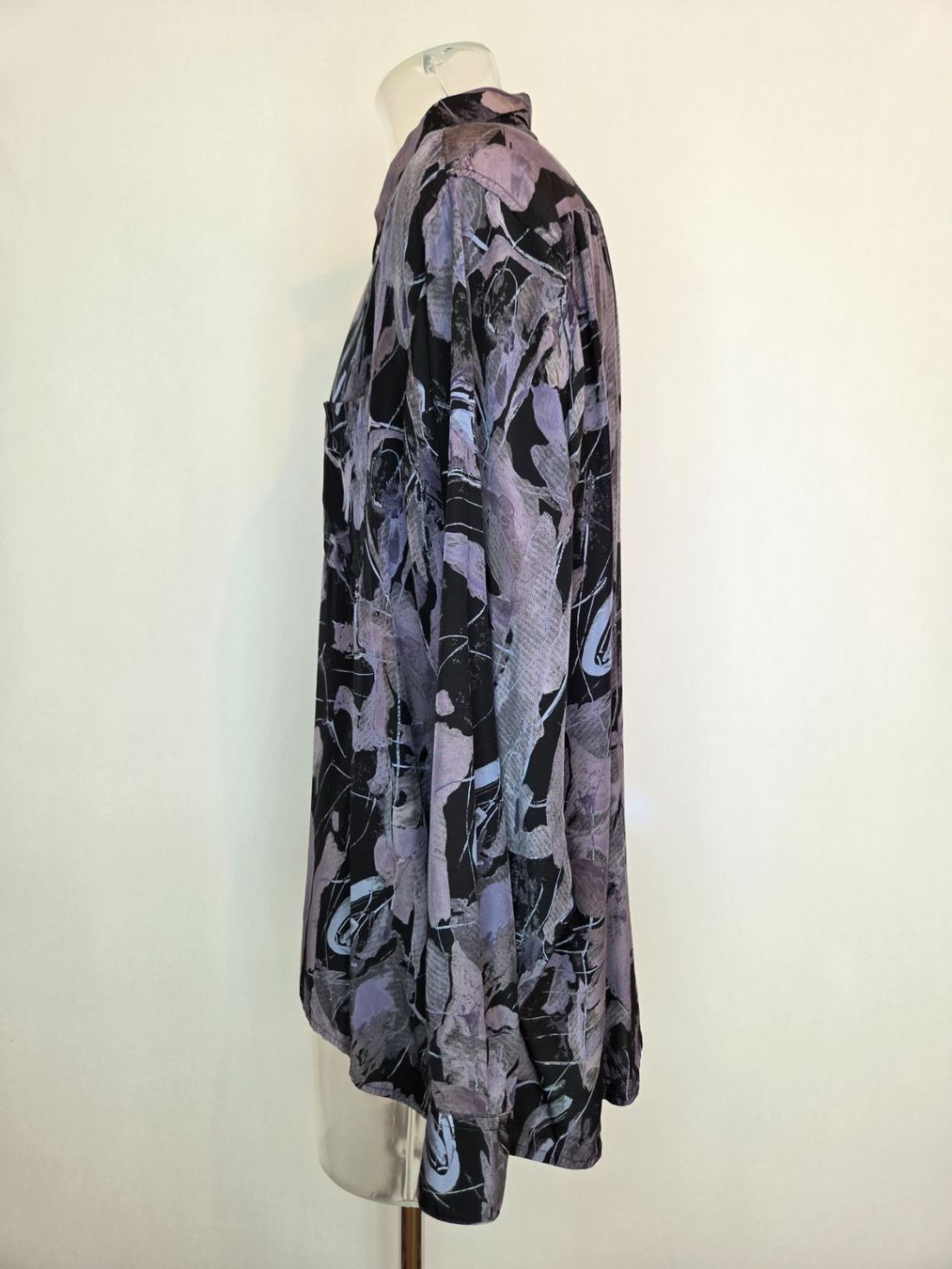 Camicie: Vintage 90er Hemd abstrakt M-XL – Usato da Bern venduto da -Aniko- 1