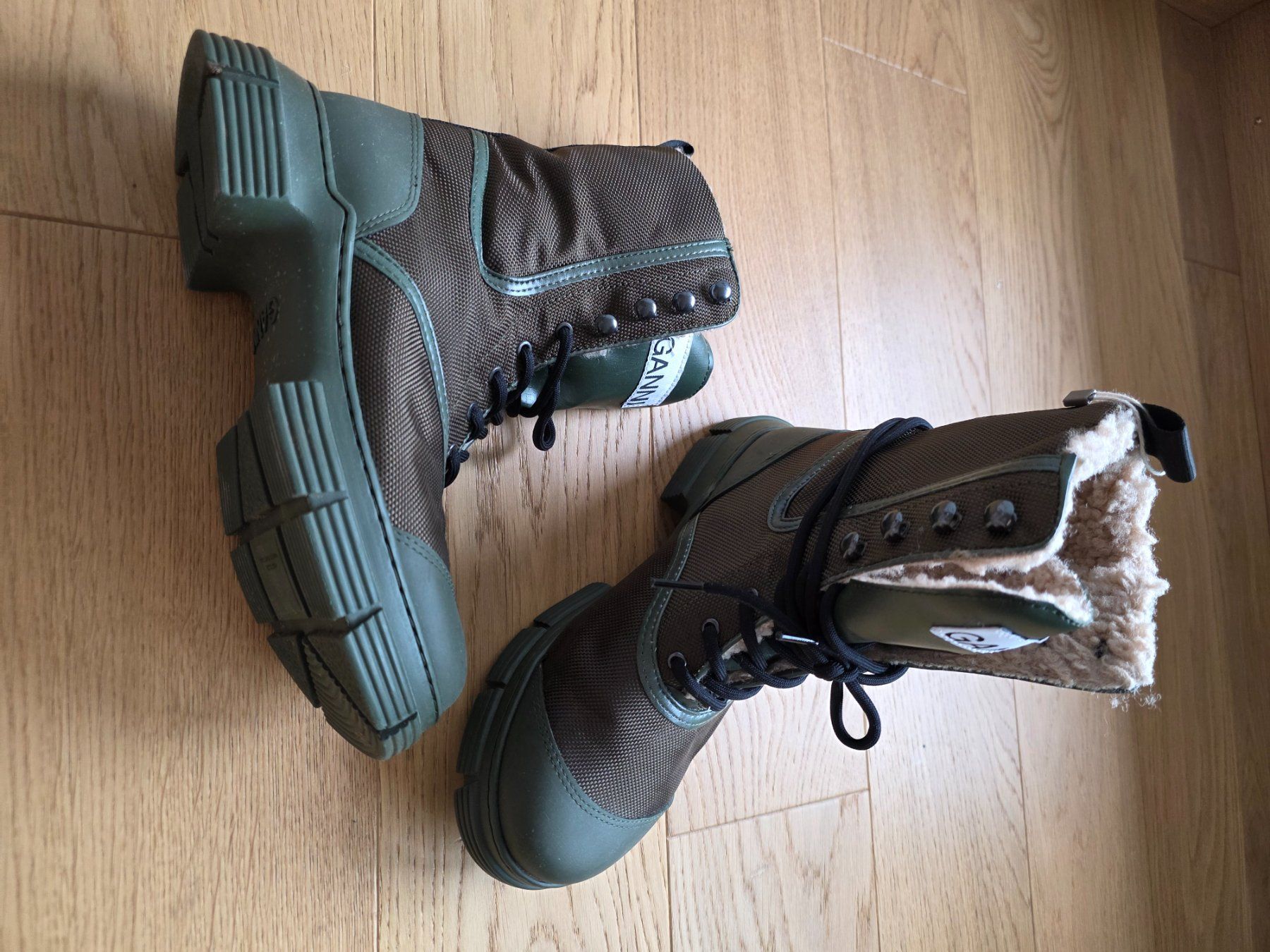 Ganni Scarpe da donna: Chaussures Ganni doublé – Usato da Genève venduto da BarbaraCh-