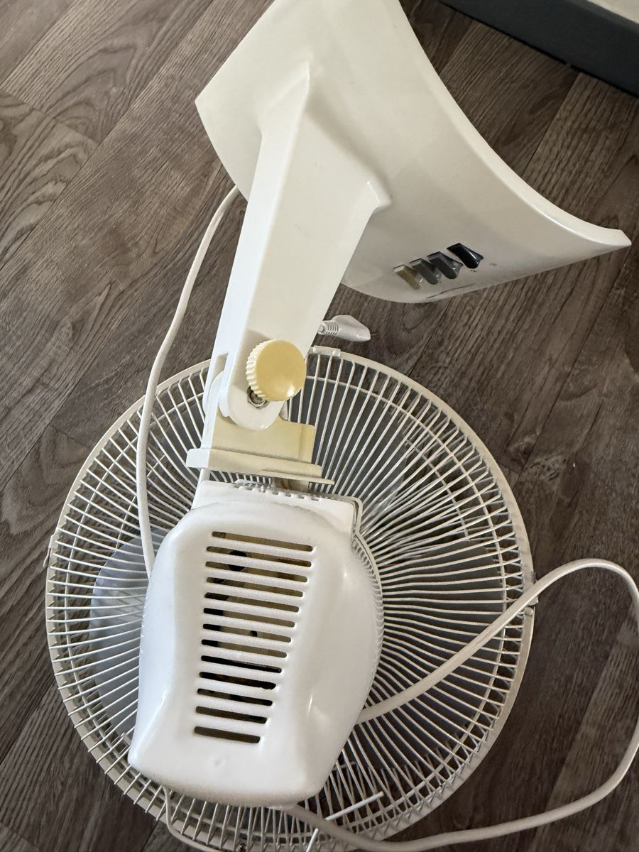 Ventilateurs: Tischventilator SUPREX weiss  – D'occasion à Basel par Andra44 2
