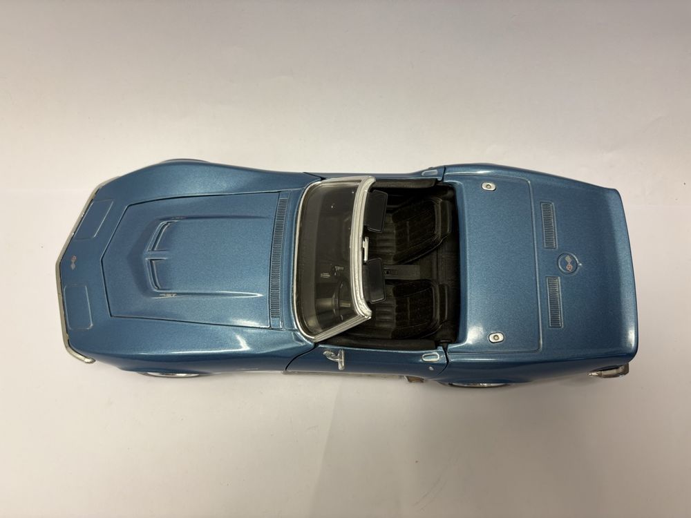 Revell 1/18 – Chevrolet Corvette Stingray 427 L89 1969 – Cabriolet Vert