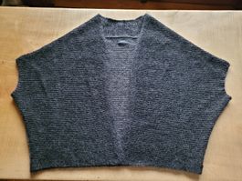 Hübsches Cape, 65% Wolle + Mohair, von Marc O'Polo, Gr. S