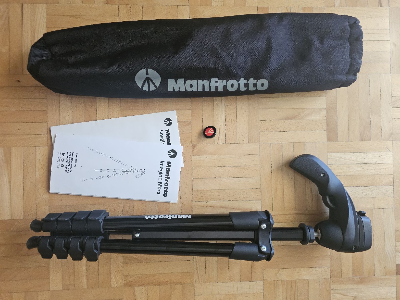Manfrotto Stative & Köpfe: Manfrotto Compact Action Stativ Tripod – Gebraucht aus Rüti ZH von Atena007