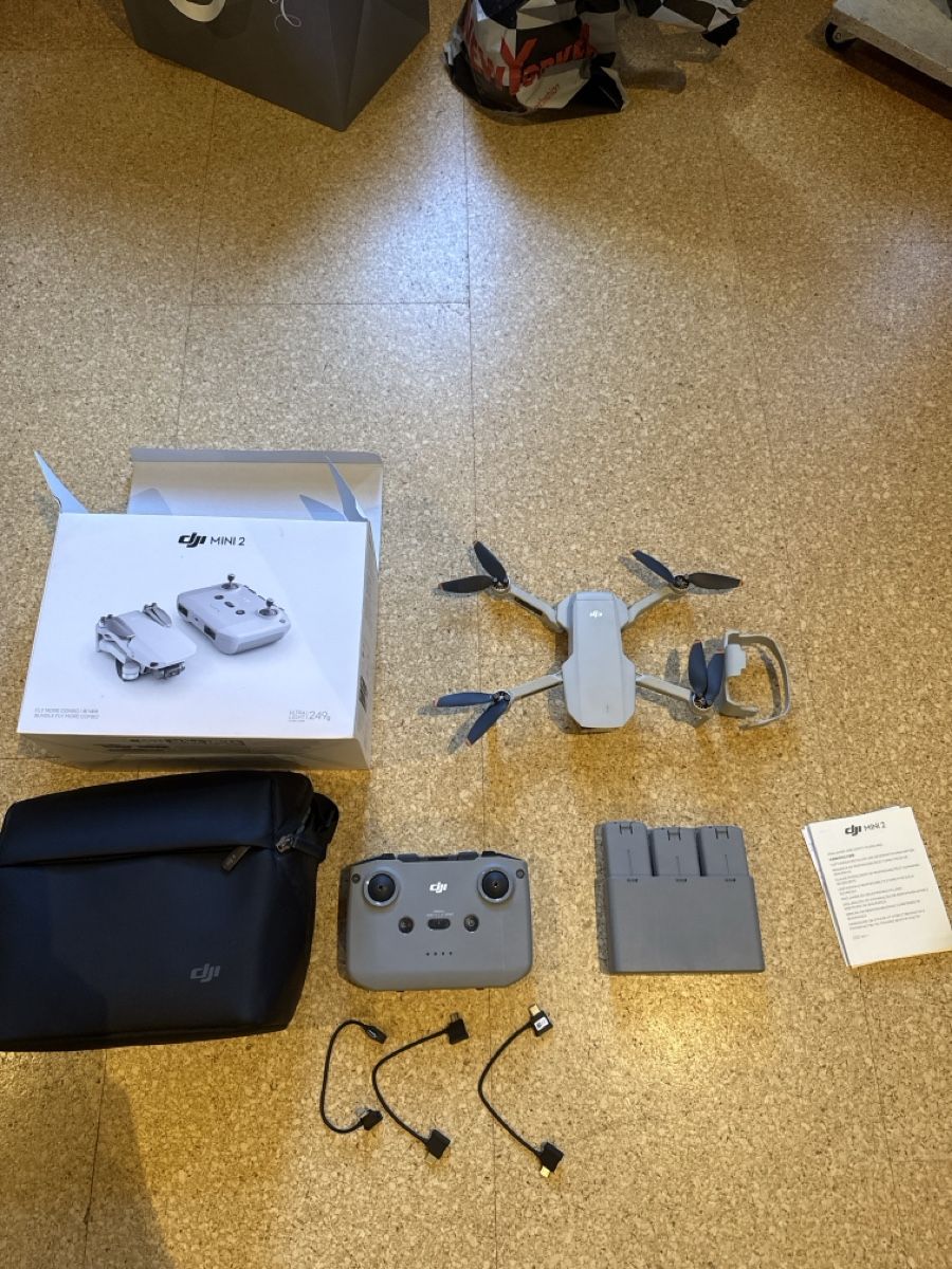 DJI RC Modellbau: Dji Mini 2 Fly more – Gebraucht aus Dürrenroth von Reflueto