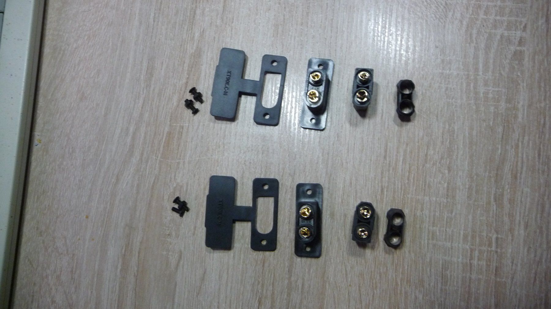 RC Modellbau: XT90 Einbaubuchse und Stecker – Neu (gemäss Beschreibung) aus Rapperswil SG von 1035f 3