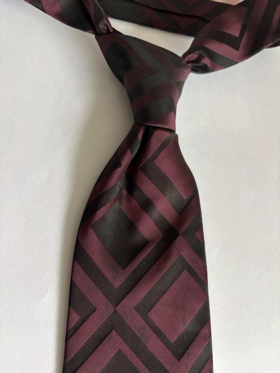 Cravatte: Pierre Cardin Tie Geometric Pattern Burgundy Black – Usato da Basel venduto da sid160 1