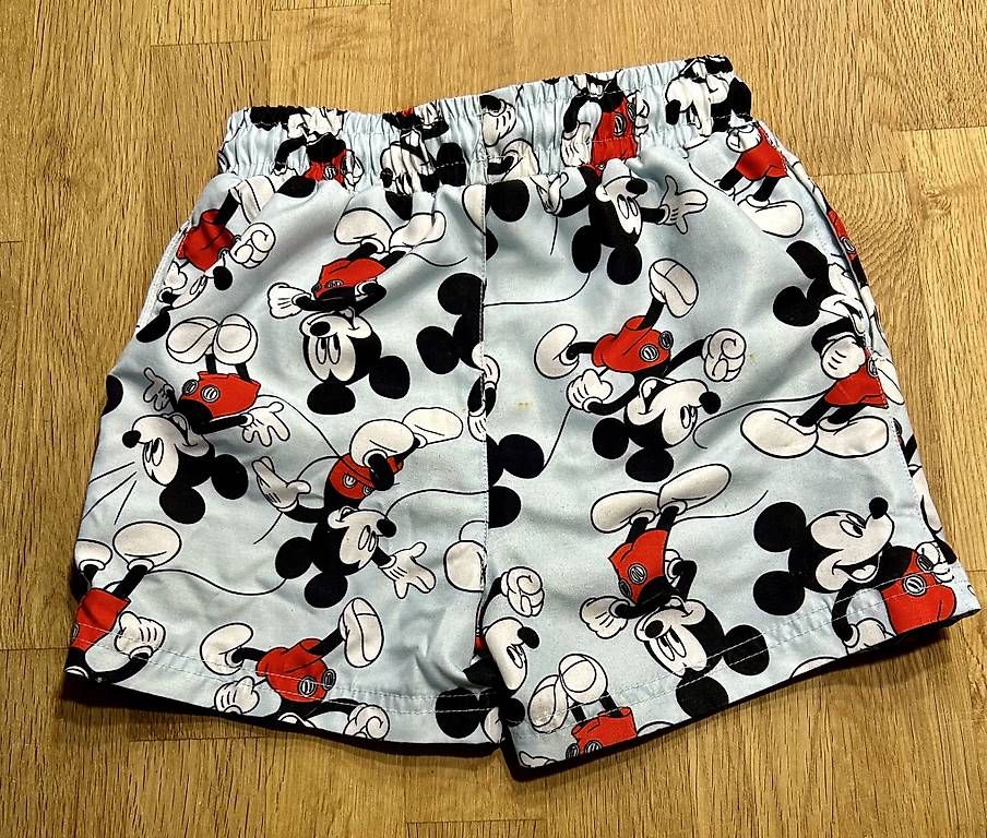 Next Costumi da bagno: Badehose Grösse 98 mit  Micky Maus Motiv – Usato da Arboldswil venduto da Chocco11. 1
