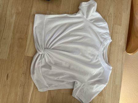 Damen T-Shirt Weiss Grösse M, guter Zustand