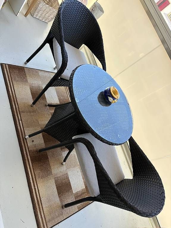 Tischset: Table et 2 chaises extérieur  – Gebraucht aus La Chaux-de-Fonds von reg_yw68