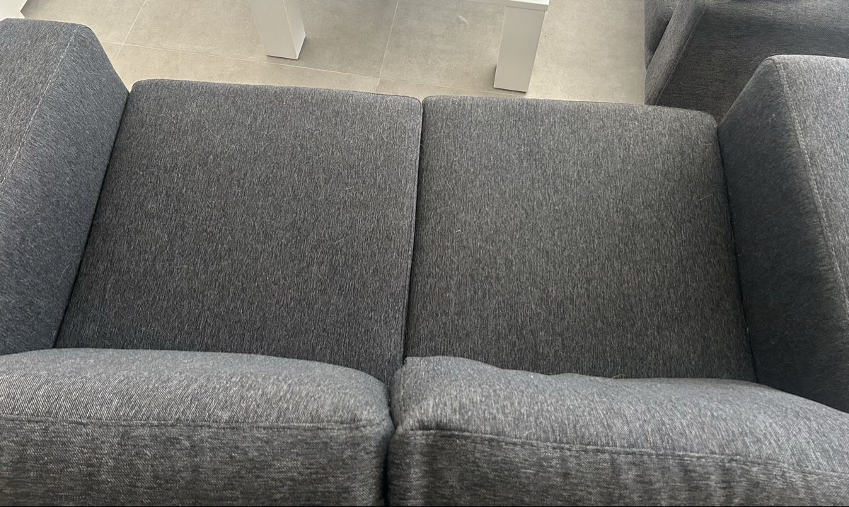 Sofas: À vendre canapé tissu gris – D'occasion à Crissier par C.cantatore 2