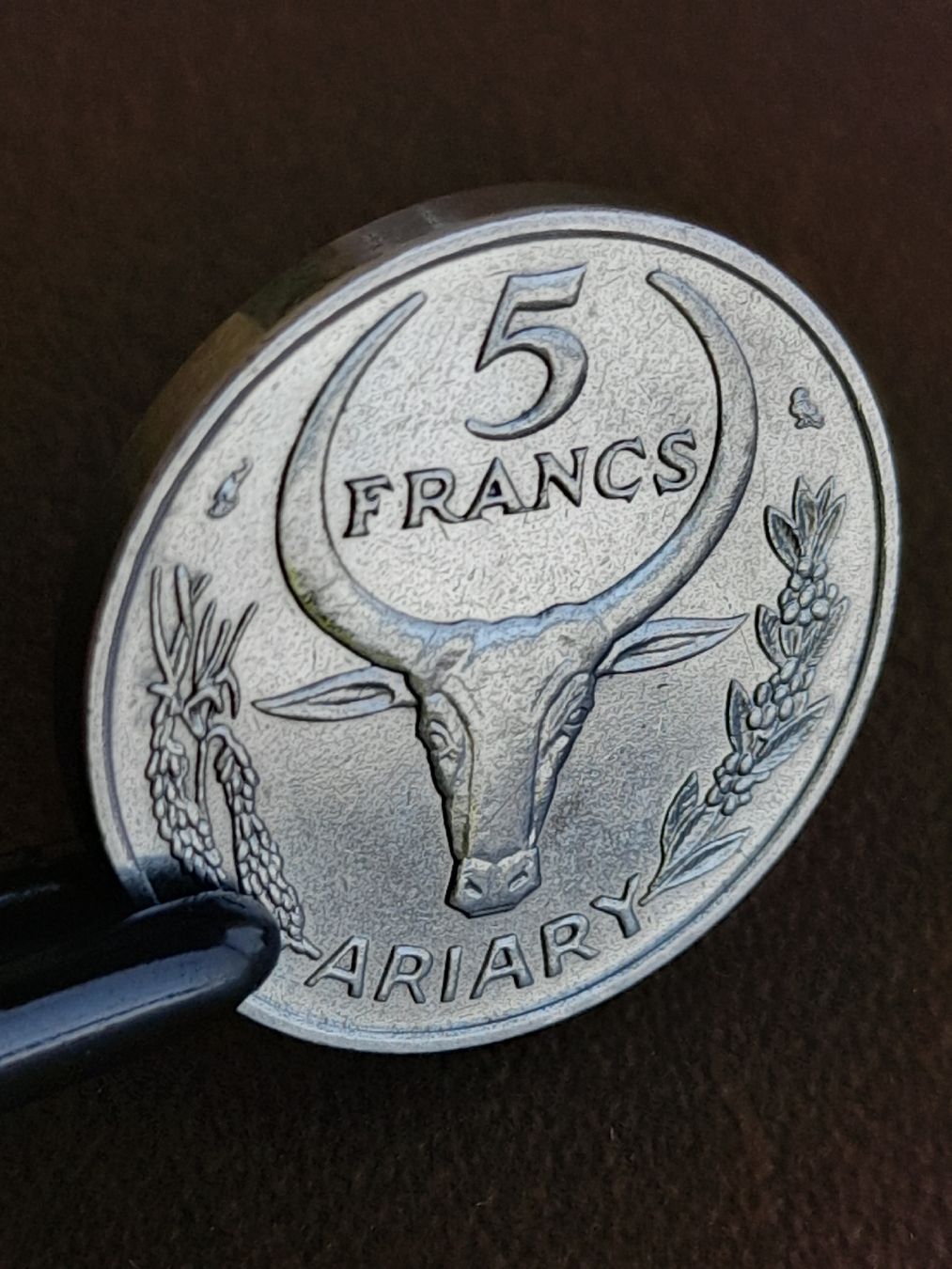Tutti le monete: 5 Francs Ariary 1967 Madagaskar  – Usato da Basel venduto da Basel_20