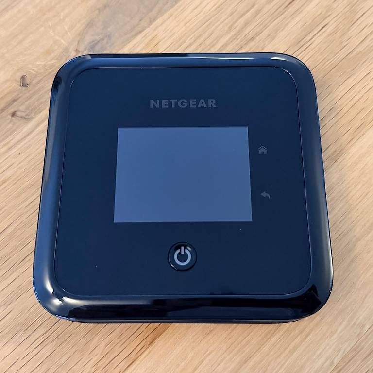 NETGEAR Nighthawk M5 MR5200 Routeur mobile 5G / WiFi 6 (Gebraucht) in ...
