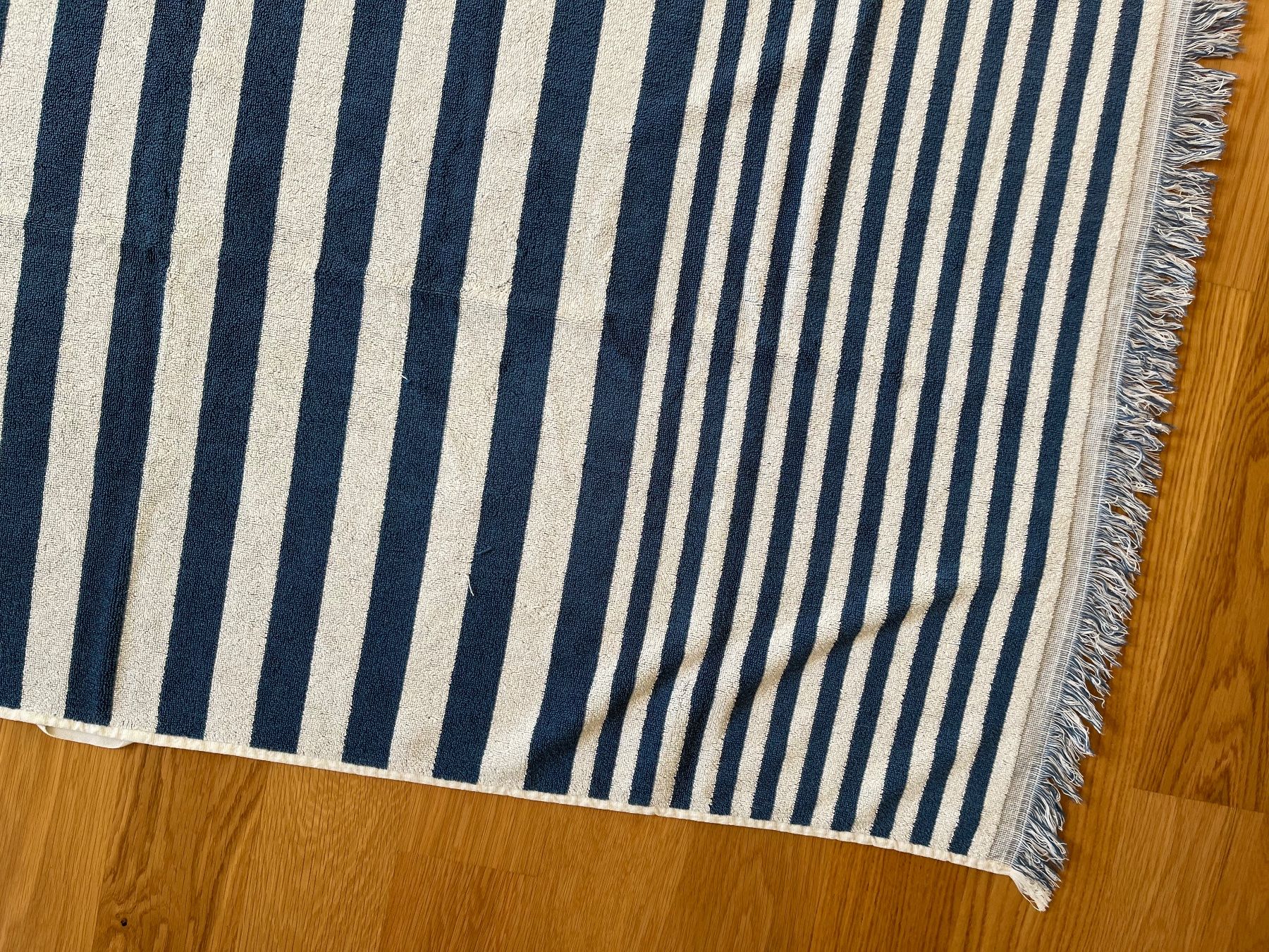 Teli da bagno: H&M Badetuch – Usato da Interlaken venduto da fbnscl 1