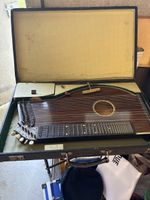 Zither, Antik, mit Kasten, schönes Sammlerstück zu verkaufen