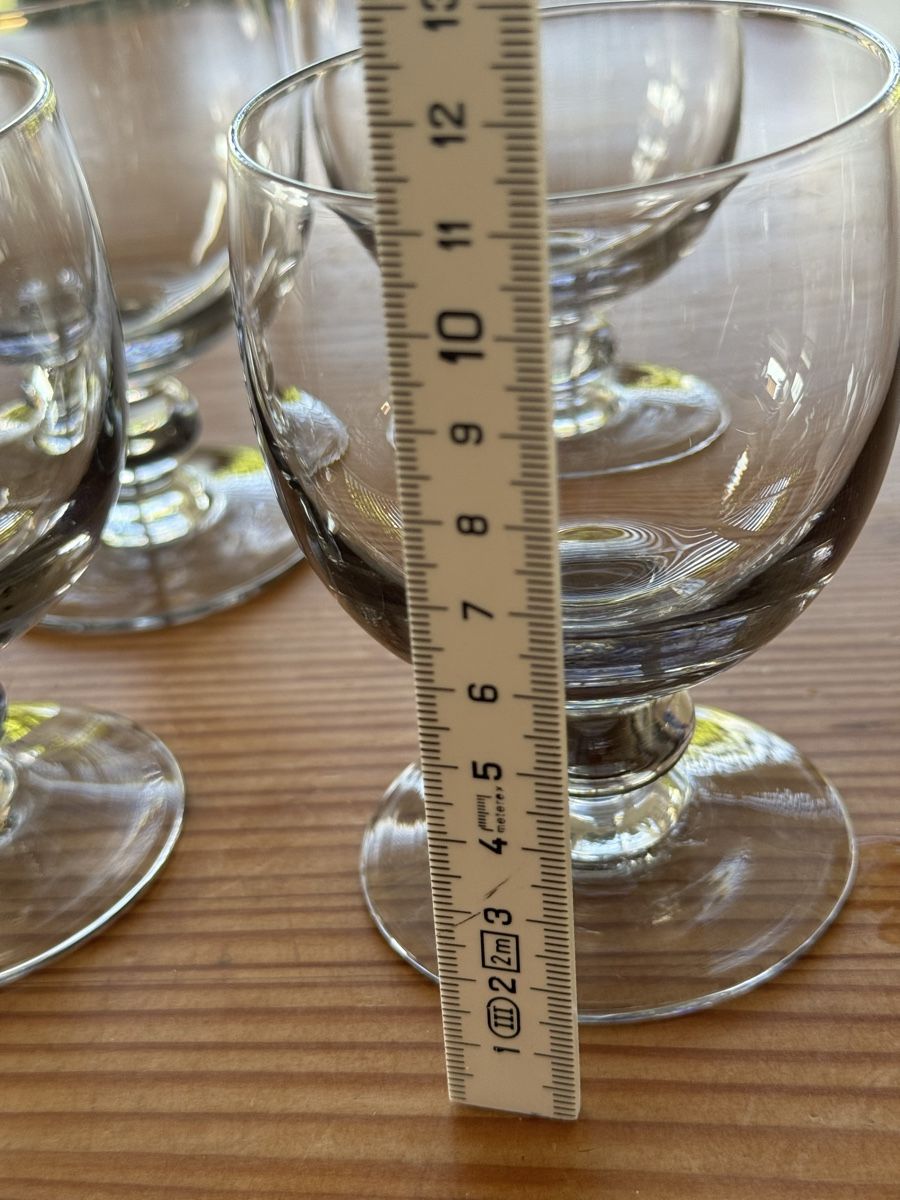 Gläser: 4 Weinglaeser Rauchglas geflammt gute Erhaltung 13cm – Gebraucht aus Lanzenhäusern von Galaa 4
