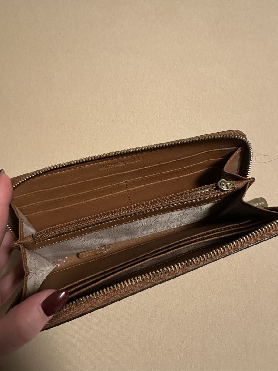 Michael Kors Portamonete: Michael Kors Portemonnaie – Usato da Othmarsingen venduto da J_Shop 1